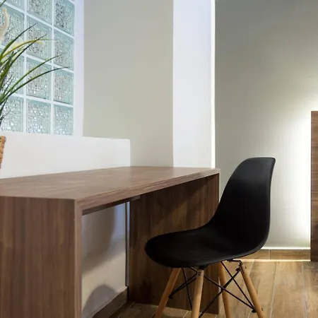 Toni's Choice To In Athens, 2bd Modern House Athens
